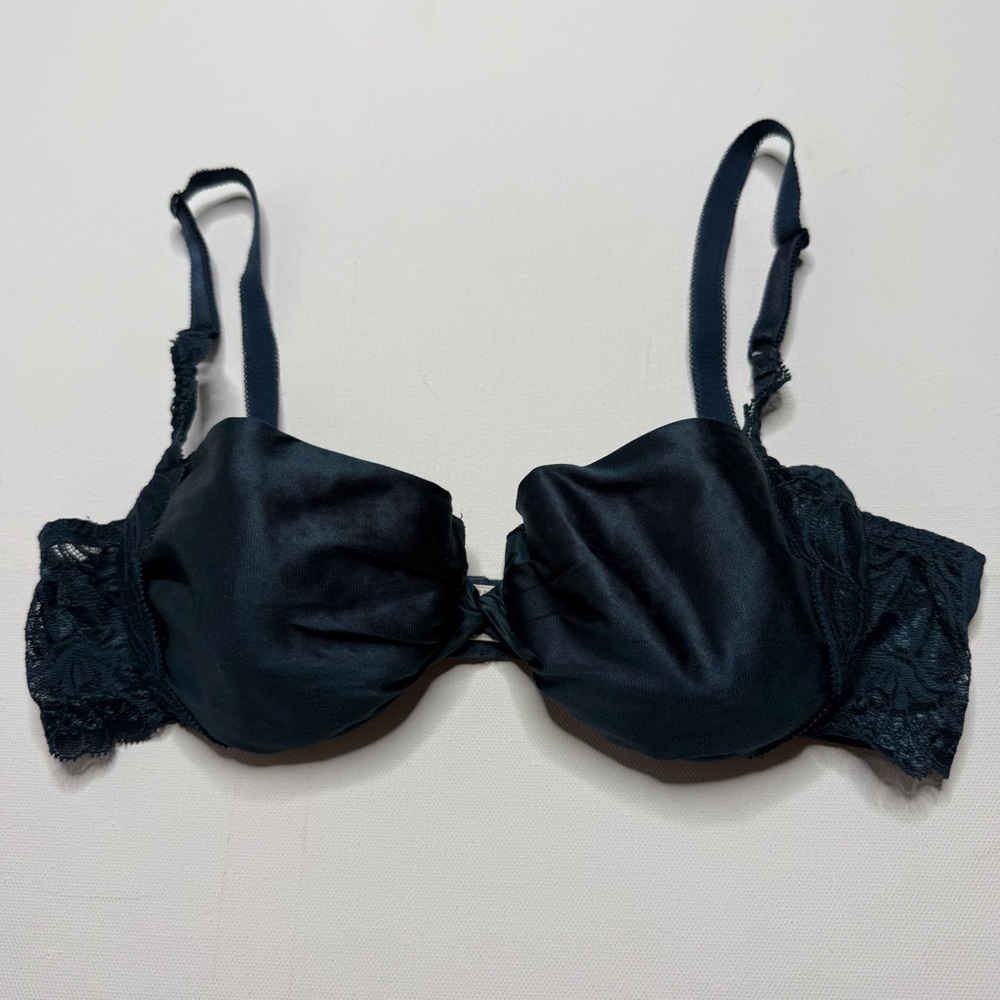 VINTAGE Oscar De La Renta Romantic Satin Twist Lace Bra 36B Underwire USA